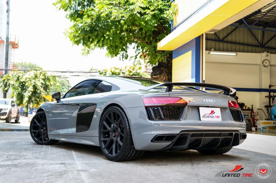  Audi R8 V10 on Vossen Wheels (CG-205) 2019 года  (фото 8 из 17)